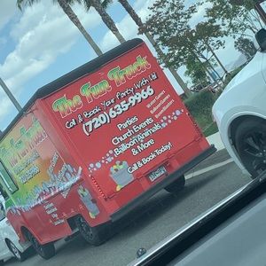 Meet your Posher, Val